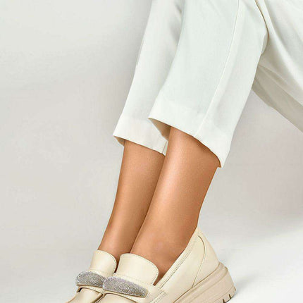 Stylish Platform Moccasins with Sparkling Accent - Très Elite
