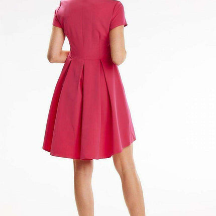 Stylish Pleated Trapeze Dress for Versatile Elegance - Très Elite