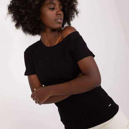 Stylish Ribbed Blouse with Modern Neckline - Très Elite