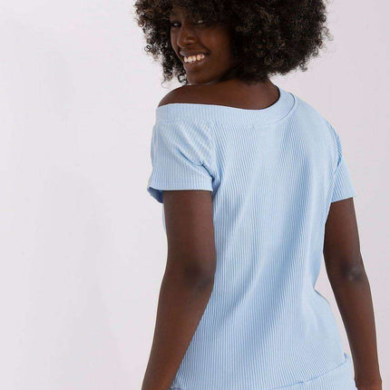 Stylish Ribbed Blouse with Modern Neckline - Très Elite