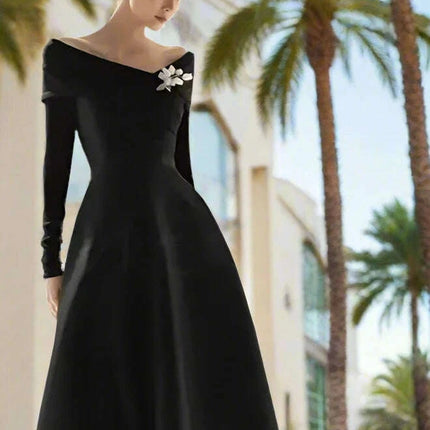 Stylish Sleeveless High Waist Evening Dress with Boat Neck for Women - Très Elite