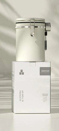 Stylish Stainless Steel Coffee Bean Canister with Date Tracker and Carbon Release Valve - Très Elite