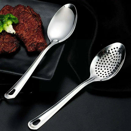 Stylish Stainless Steel Kitchen Spoon - Essential Culinary Tool - Très Elite