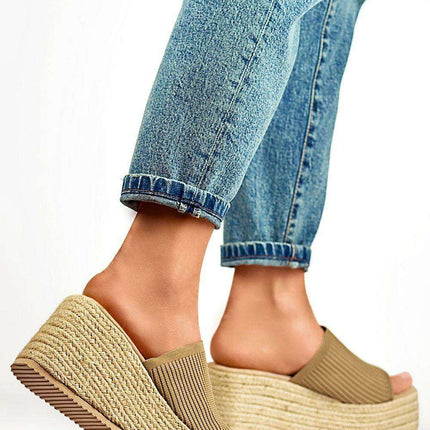 Stylish Sustainable Platform Flip-Flops - Très Elite