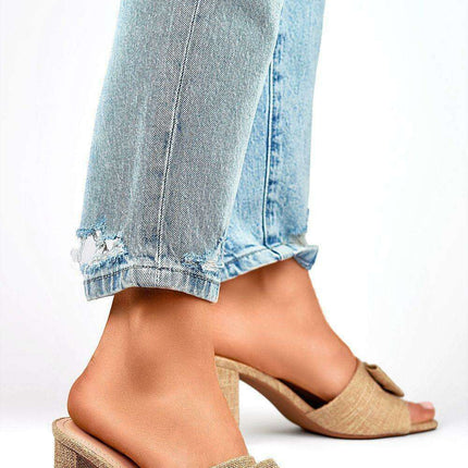 Stylish Sustainable Suede Heeled Flip-Flops - Très Elite