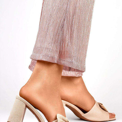 Stylish Sustainable Suede Heeled Flip-Flops - Très Elite