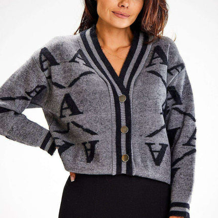 Stylish Two-Tone Knit Cardigan with Chic Button Closure