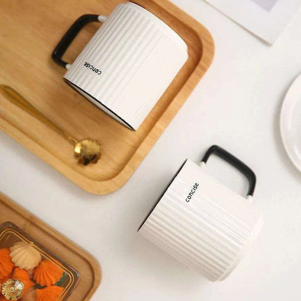 Stylish Wave Pattern Bone China Mug - 400ml Capacity for Your Favorite Beverages - Très Elite