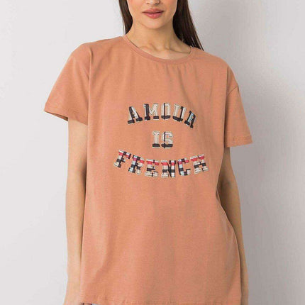 Stylish Women's Graphic Tee for Any Occasion - Très Elite