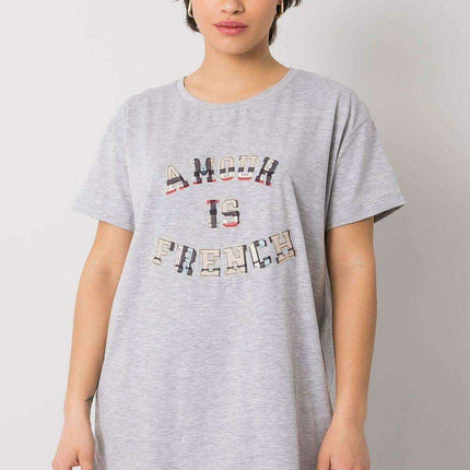 Stylish Women's Graphic Tee for Any Occasion