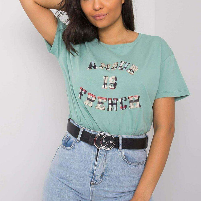 Stylish Women's Graphic Tee for Any Occasion