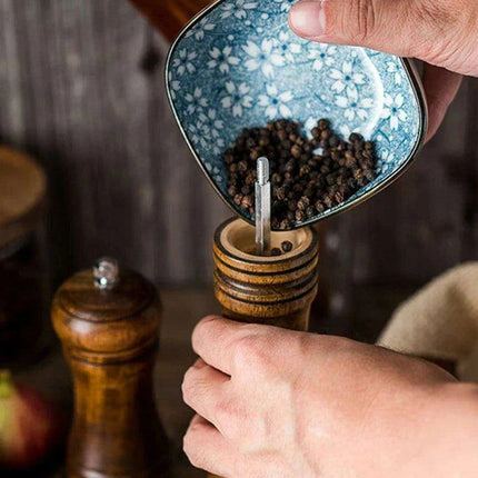 Stylish Wooden Salt and Pepper Grinder Set with Adjustable Ceramic Mechanisms and Elegant Stand - Très Elite