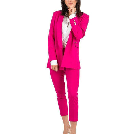 Stylish and Functional Cabba Jacket for Any Event - Très Elite