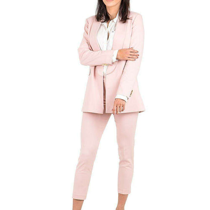 Stylish and Functional Cabba Jacket for Any Event - Très Elite