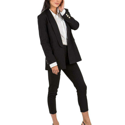 Stylish and Functional Cabba Jacket for Any Event - Très Elite