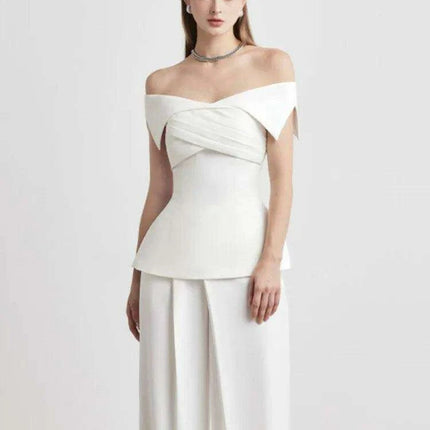 Summer 2-Piece Set with Off-Shoulder Neckline and Cross-Back Design - Pleated Jacket & Flowing Pants - Très Elite