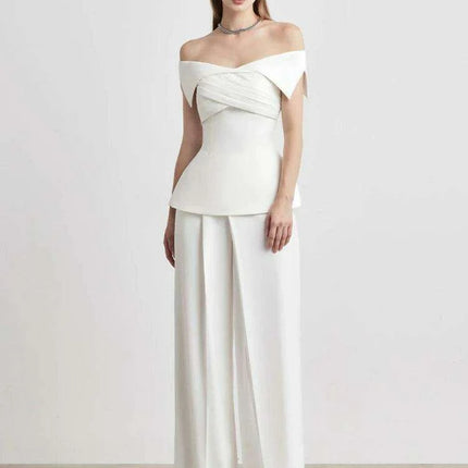 Summer 2-Piece Set with Off-Shoulder Neckline and Cross-Back Design - Pleated Jacket & Flowing Pants - Très Elite