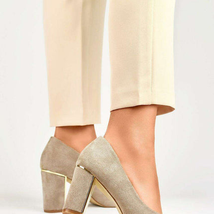 Sustainable Chic Beige Stiletto Pumps Crafted from Eco-Friendly Leather - Très Elite