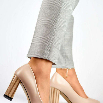 Sustainable Chic: Eco-Conscious Block Heel Pumps - Très Elite