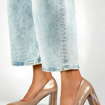 Sustainable Chic: Eco-Conscious Block Heel Pumps - Très Elite