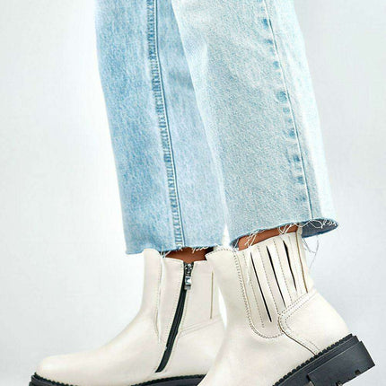 Sustainable Chic Faux Leather Winter Platform Boots - Très Elite