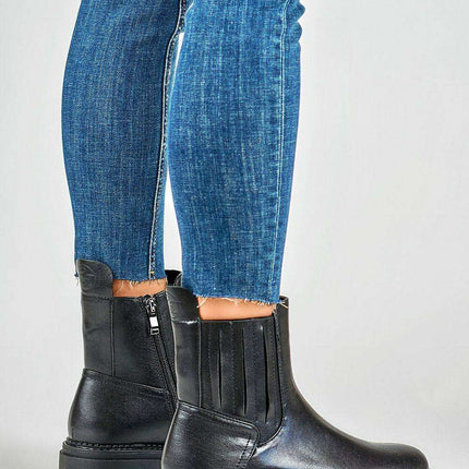 Sustainable Chic Faux Leather Winter Platform Boots - Très Elite