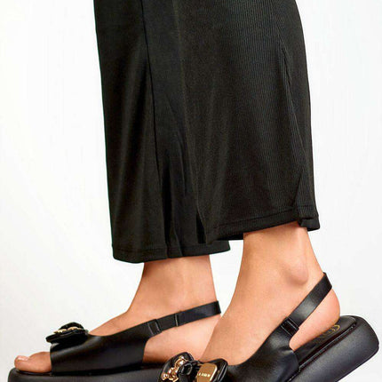 Sustainable Chic Leather Sandals for the Contemporary Woman - Très Elite