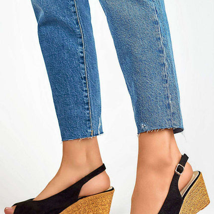 Sustainable Chic Wedge Sandals with Trendy Buckle Accents - Très Elite