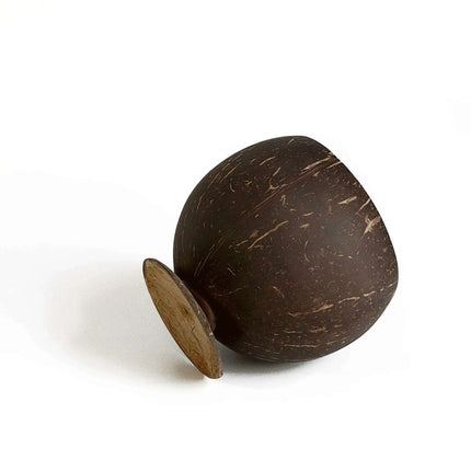 Sustainable Elegance: Handmade Coconut Shell Utensil Set for a Stylish Kitchen Experience - Très Elite