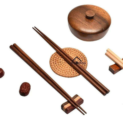 Sustainable Japanese Wooden Chopsticks – A Must-Have for Sushi Lovers - Très Elite