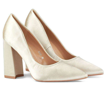 Sustainable Leather Pointed Toe Heeled Pumps - Timeless Elegance! - Très Elite