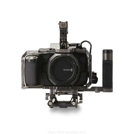 TILTA Gray Camera Cage Kit with Follow Focus for BMPCC 4K 6K - Cinema Essentials - Très Elite