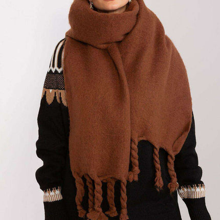Tassel-Trimmed Cozy Winter Wrap - Stylish Versatile Scarf - Très Elite