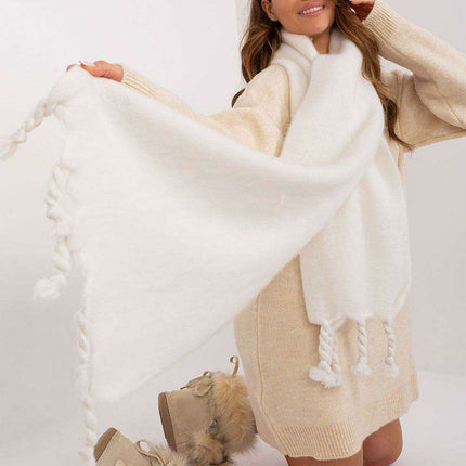 Tassel-Trimmed Cozy Winter Wrap - Stylish Versatile Scarf - Très Elite