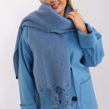 Tassel-Trimmed Cozy Winter Wrap - Stylish Versatile Scarf - Très Elite