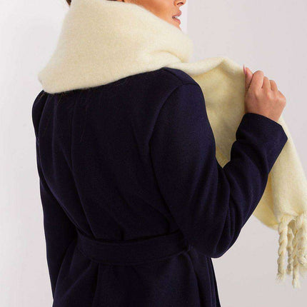 Tassel-Trimmed Cozy Winter Wrap - Stylish Versatile Scarf - Très Elite