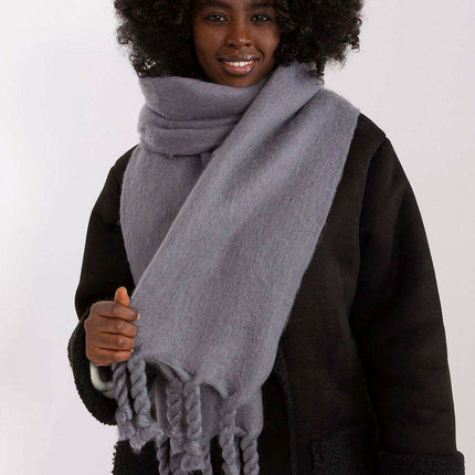 Tassel-Trimmed Cozy Winter Wrap - Stylish Versatile Scarf - Très Elite