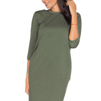 Tessita Elegant Knit Dress with Charming Bow Detail - Très Elite