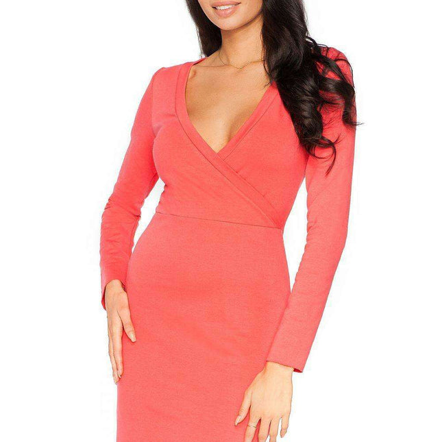 Tessita Elegant Knit Dress with Cozy Envelope Design