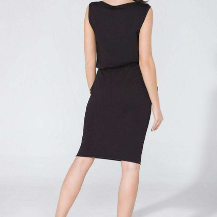 Tessita Knitwear Day Dress: Effortless Elegance with a Modern Twist - Très Elite