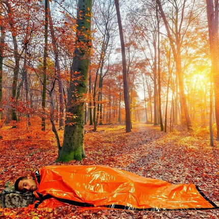 Thermal Reflective Survival Bivvy Sack - Essential Outdoor Emergency Gear - Très Elite