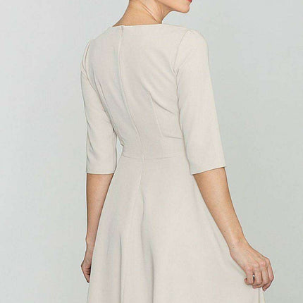 Timeless Charm: The Perfect Knee-Length Dress for Every Event - Très Elite