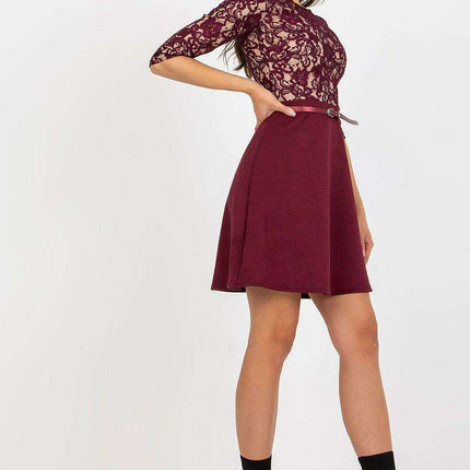 Timeless Grace: Lakerta Lace Evening Gown - Très Elite
