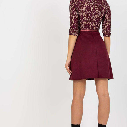 Timeless Grace: Lakerta Lace Evening Gown - Très Elite