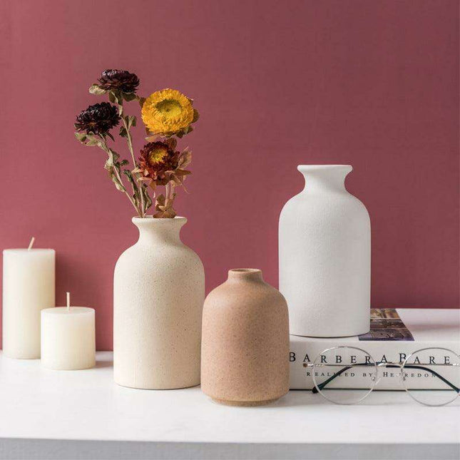 Timeless Nordic Charm: Exquisite Handcrafted Ceramic Vase for Lasting Elegance
