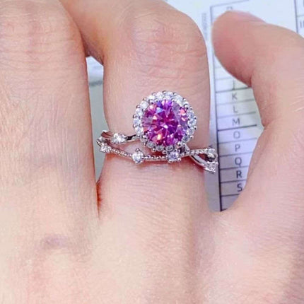 Timeless Radiance: 1 Carat Lab-Created Diamond and Moissanite Accent Silver Ring - Très Elite