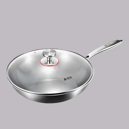 Titanium Excellence: Non-Stick Hammer-Printed Flat Bottom Wok for Gourmet Home Cooking - Très Elite