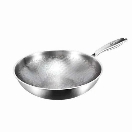 Titanium Excellence: Non-Stick Hammer-Printed Flat Bottom Wok for Gourmet Home Cooking - Très Elite