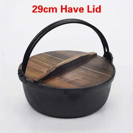 Traditional Japanese Cast Iron Sukiyaki Pot - Elevate Your Home Cooking Experience - Très Elite