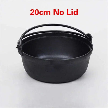 Traditional Japanese Cast Iron Sukiyaki Pot - Elevate Your Home Cooking Experience - Très Elite